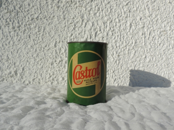 Bidon d'huile Castrol- DSCN8428.JPG