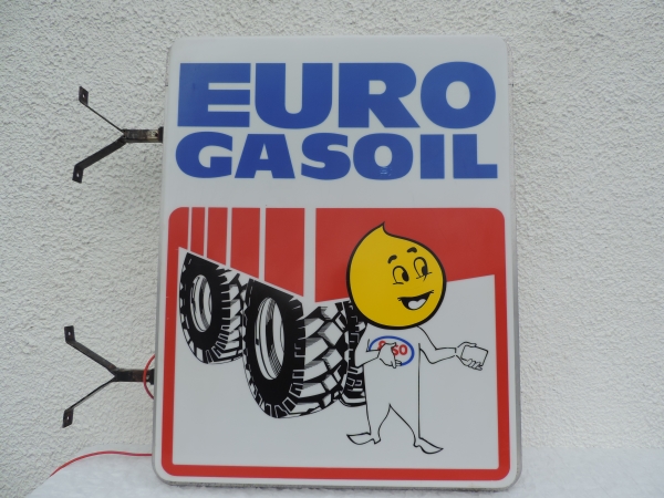 Enseigne lumineuse ESSO- DSCN8580.JPG