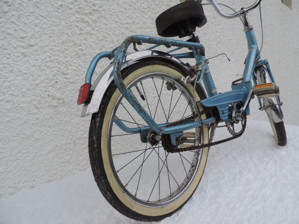 V&eacute;lo pliant MOTOBECANE pour enfant- DSCN8796.JPG