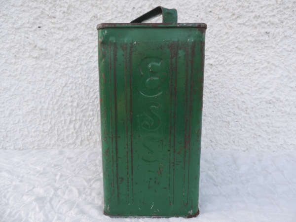 Bidon de p&eacute;trole ESSO- DSCN8998.JPG
