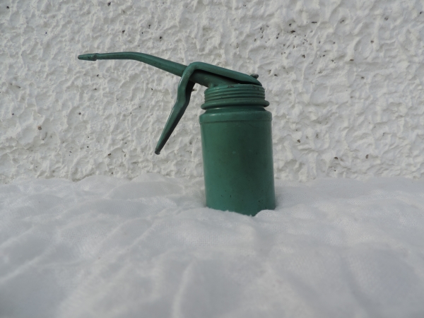 Burette d'huile- DSCN9253.JPG