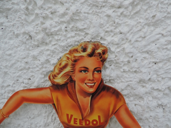 Pin-up VEEDOL- DSCN9300.JPG