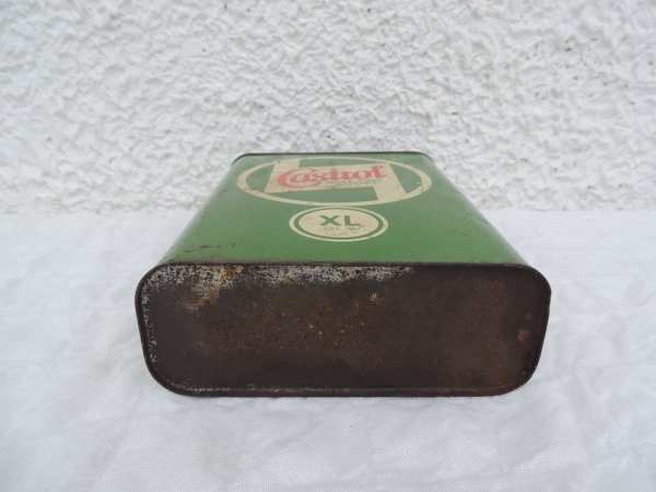 Bido d'huile CASTROL- DSCN9357.JPG