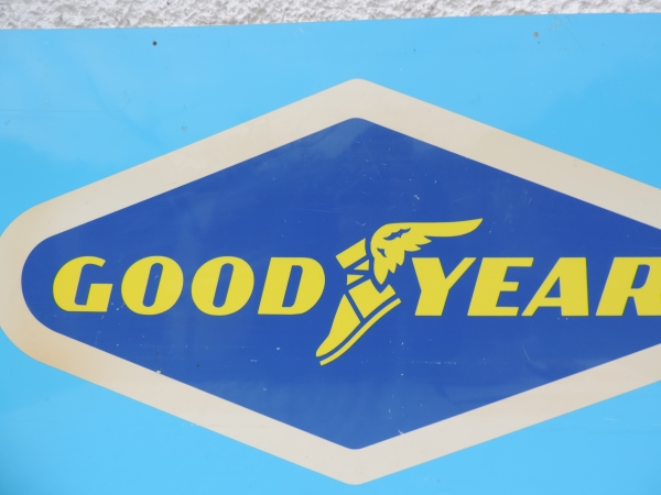 Plaque GOOD/YEAR- abcd1386.JPG