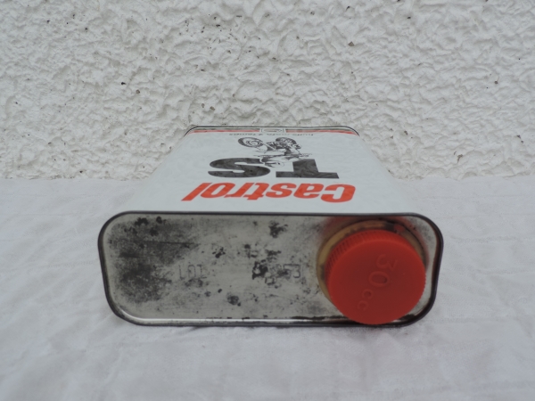 Bidon CASTROL- abcd1651.JPG