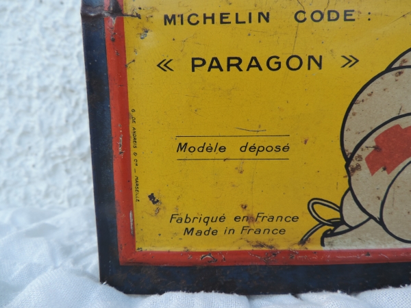 Boite MICHELIN n&eacute;c&eacute;ssaire de r&eacute;paration- abcd2165.JPG