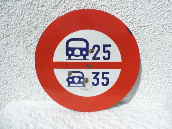 Panneau de signalisation