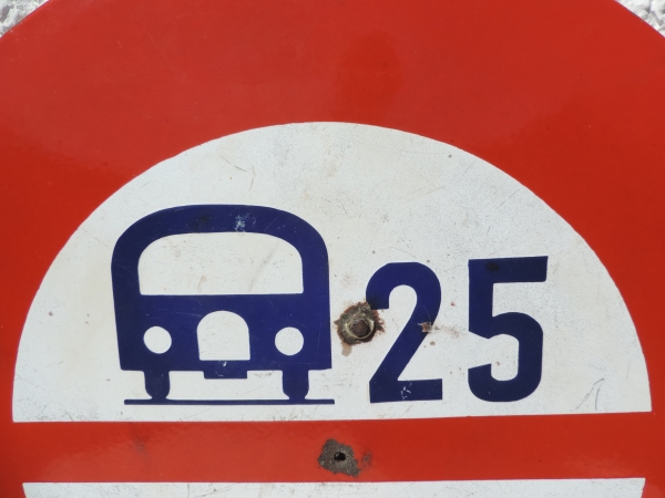 Panneau de signalisation- abcd2874.JPG