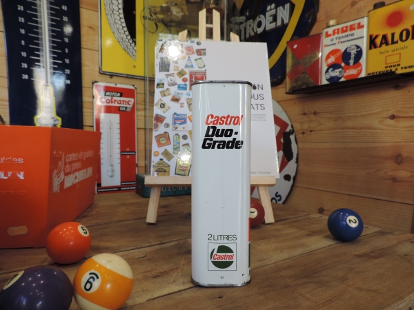 Bidon d'huile Castrol- efgh071223_24.JPG