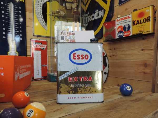 Bidon d'huile Esso- efgh071223_67.JPG