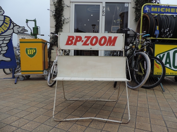 Pr&eacute;sentoir &agrave; bidons d'huile BP-ZOOM