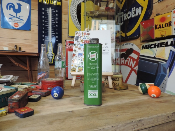 Bidon d'huile Castrol- efgh201223_38.JPG