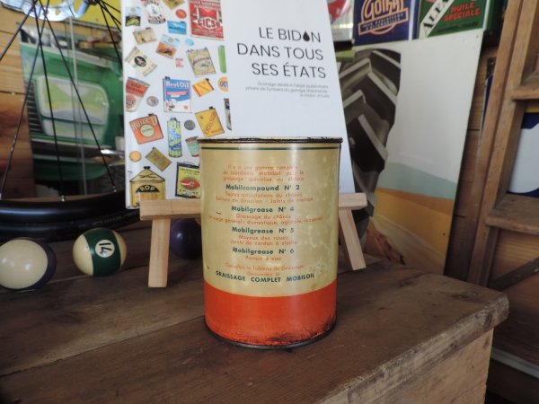 Pot de graisse Mobiloil- efghi04122024-1_28.JPG