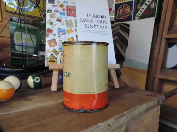 Pot de graisse Mobiloil- efghi04122024-1_63.JPG