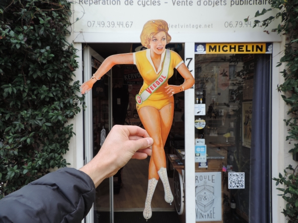 Pin-up Veedol- efghi04122025-01_02.JPG