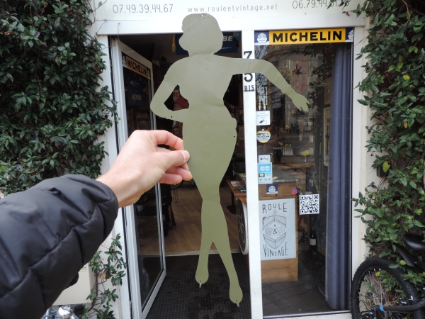 Pin-up Veedol- efghi04122025-01_05.JPG