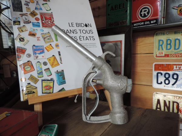 Pistolet de pompe &agrave; essence