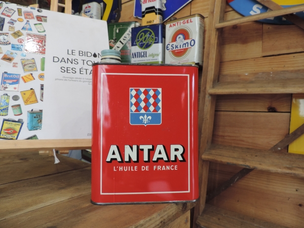 Bidon d'huile Antar