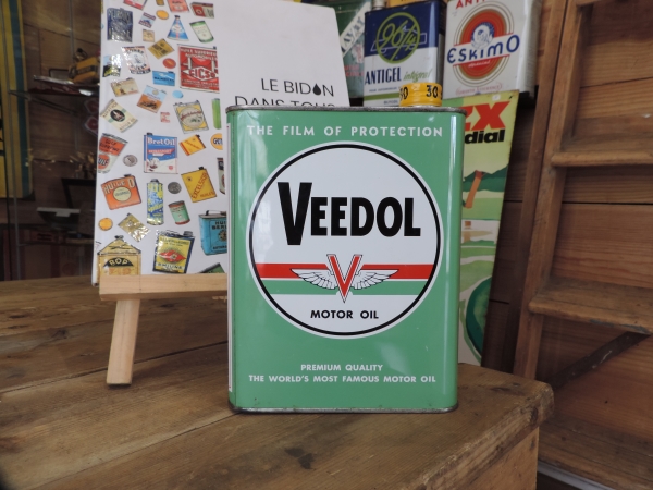 Bidon d'huile Veedol