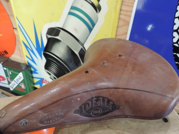 Selle Id&eacute;ale- efghi12122024-1_03.JPG