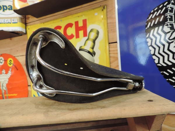 Selle Id&eacute;ale- efghi12122024-1_16.JPG