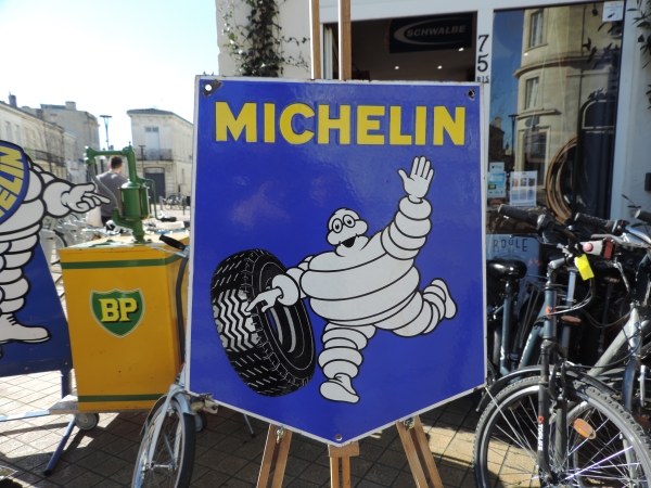 Plaque &eacute;maill&eacute;e Michelin
