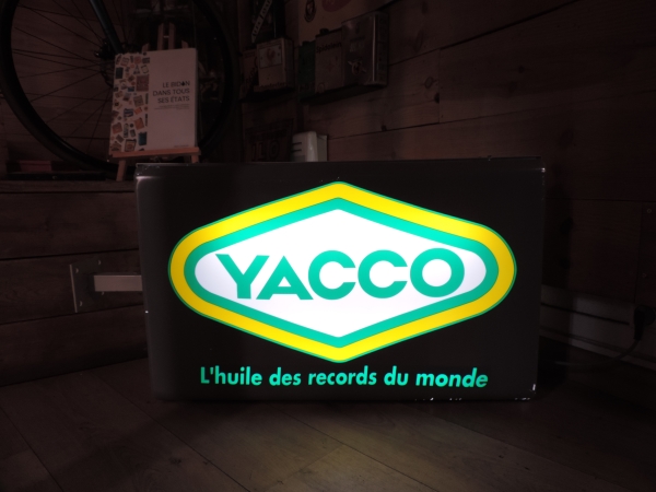 Enseigne lumineuse Yacco