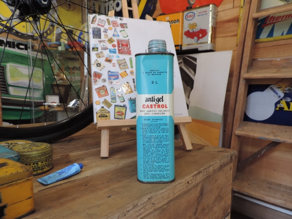 Bidon d'anti-gel Castrol- efghi16112024-1_124.JPG