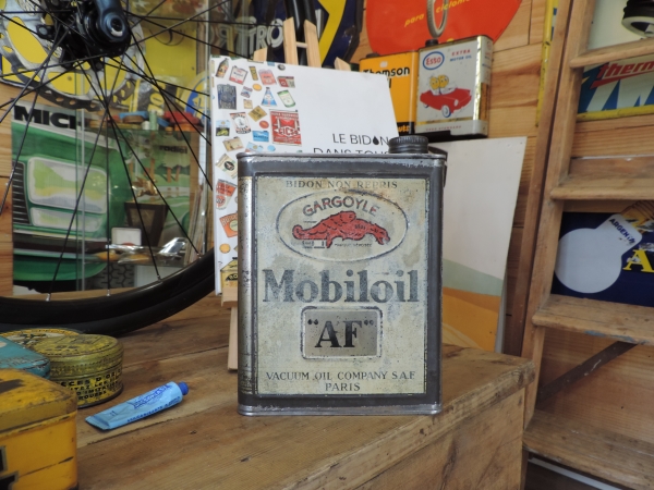 Bidon d'huile Mobiloil- efghi16112024-1_155.JPG