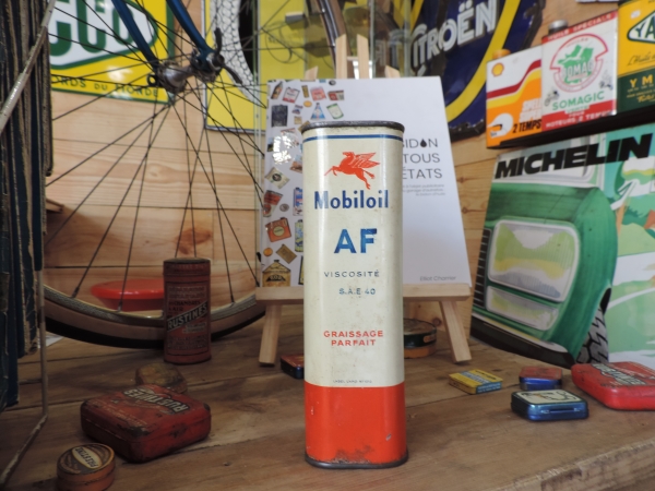 Bidon d'huile Mobiloil- efghi17032024-1_82.JPG