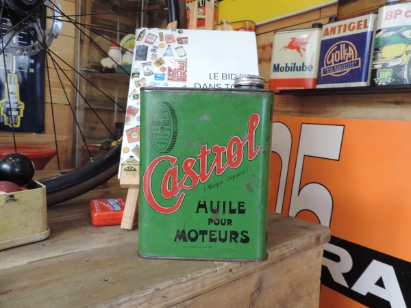 Bidon d'huile Castrol