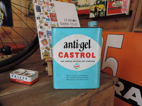 Bidon d'anti-gel Castrol- efghi20112025-1_114.JPG