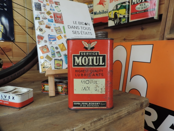 Bidon d'huile Motul- efghi20112025-1_21.JPG