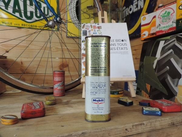 Bidon d'huile Mobiloil- efghi21032024-1_50.JPG