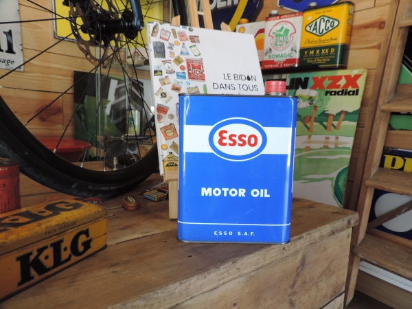 Bidon d'huile Esso- efghi25072024-1_17.JPG