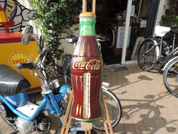 Thermom&egrave;tre Coca-Cola en t&ocirc;le
