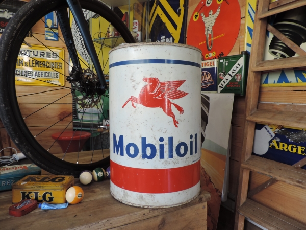 Fut &agrave; huile Mobiloil- efghi27112024-1_05.JPG