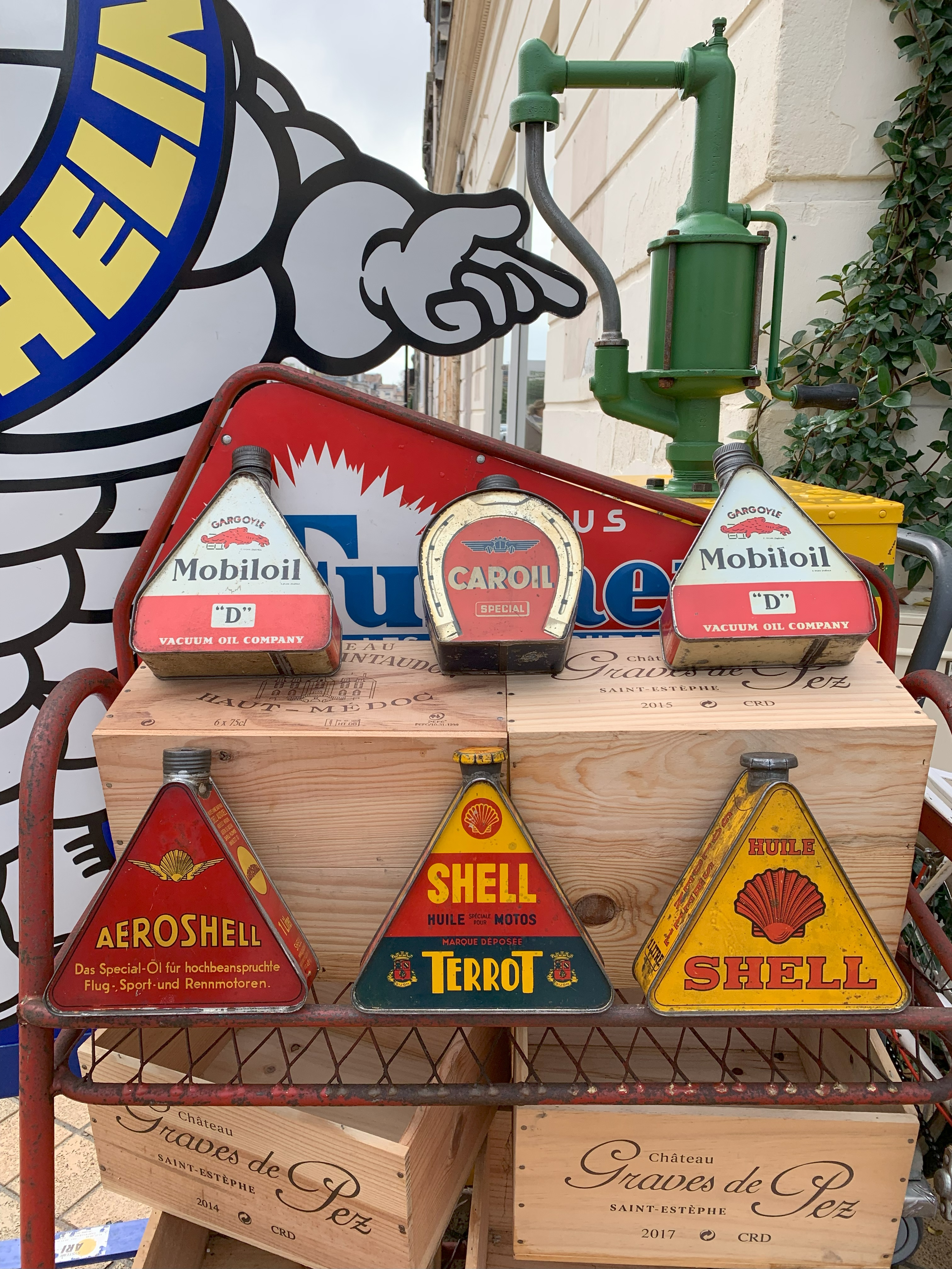 bidons d'huile de collection